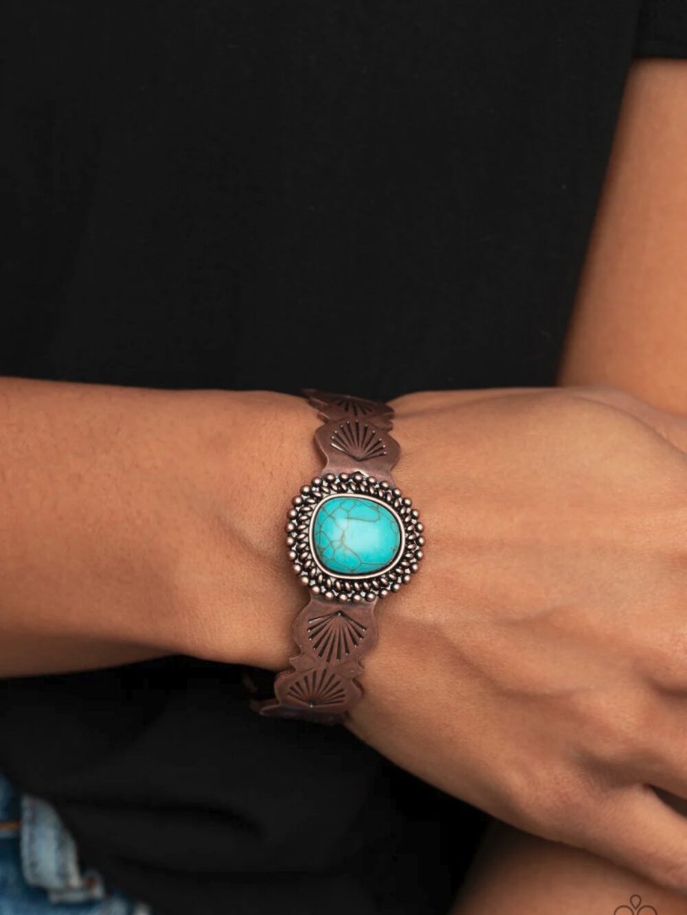 Paparazzi Jewelry Accessories - Oceanic Oracle - Copper Bracelet - Vintage
